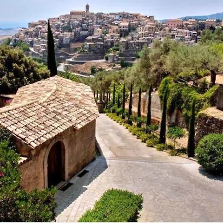 Holiday Corso Umberto I * Badolato
